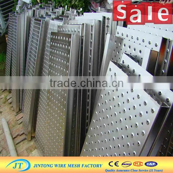 Stainless Steel Safety Tread/Anti-Skid Perforated Sheet For The Floor of Walkway (all kinds of hole shape)