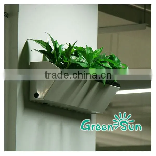 DIY self watering aquaponic garden decoration planter