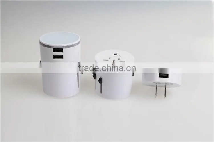 USB Global Travel Adapter For New Year's Gift and Travel Gift of 3.1A with LED light