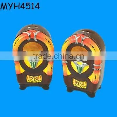 Resin Jukebox Shape Salt & Pepper Shaker Set