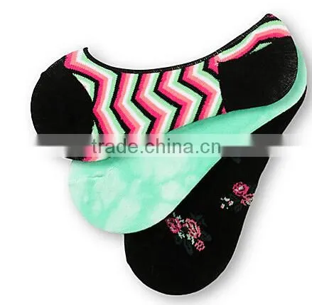 Fashion sport winter cheap cotton custom toe sock