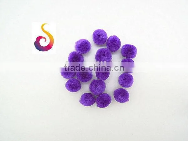 Design unique iridescence pompoms for kid craft