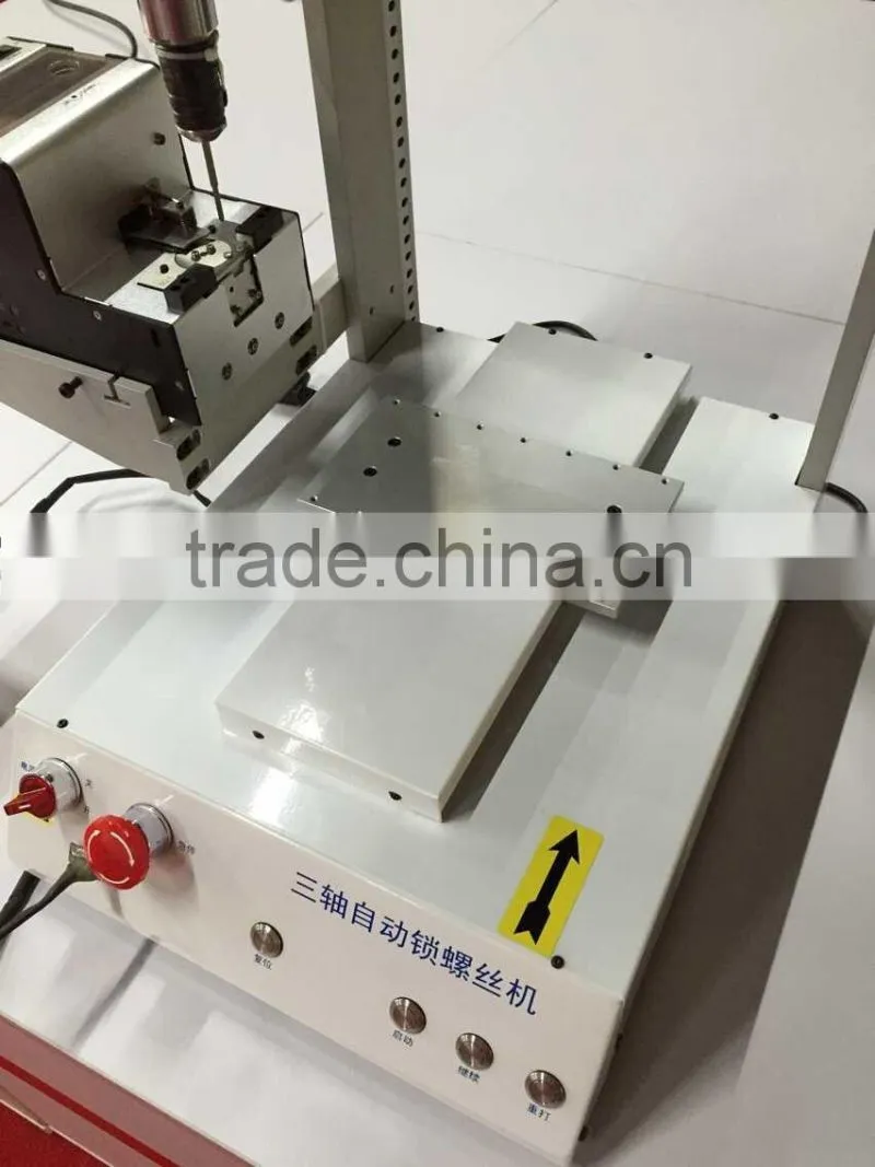 Automatic screw feeders