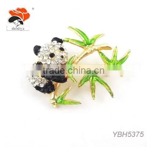 Chinese classic lively national rhinestone animal panda brooch with bamboo for children