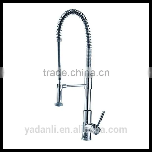Chrome polished deck mounted single lever pull out pre-rinse spray kitchen faucet D001