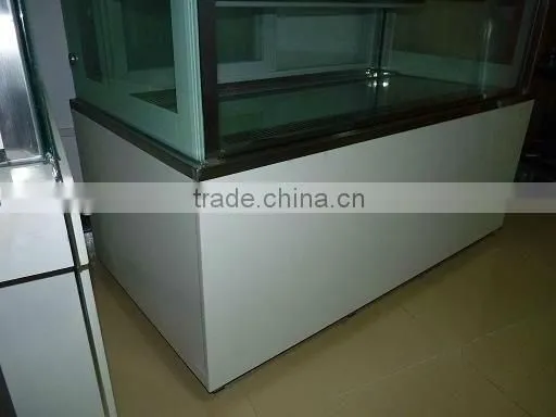 pastry display refrigerated showcase merchandiser