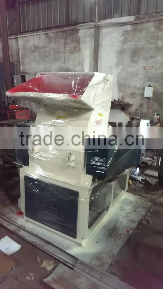 plastic bottle crushing machine