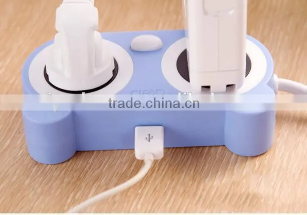 Fashion Practical Travel Adaptor /USB Power Adaptor