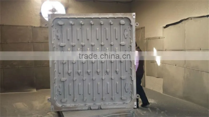 2015 most popular new technology high quality HDPE palstic material traffic road barrier blow mould