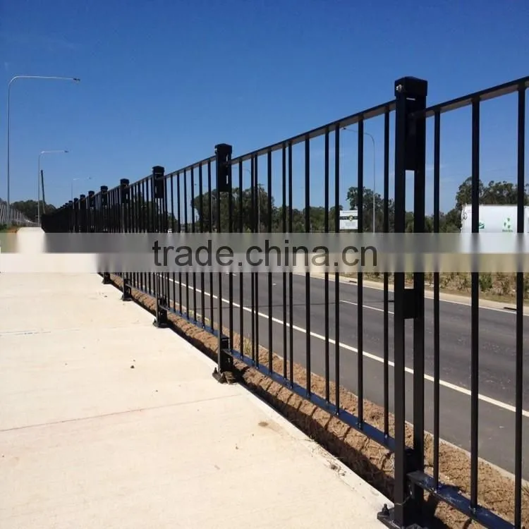 Custom height and colors and Easy installation Pedestrian fences and barriers
