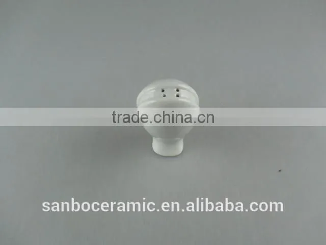 Wholesale Ceramic salt and pepper shaker wedding favors with plastic lid