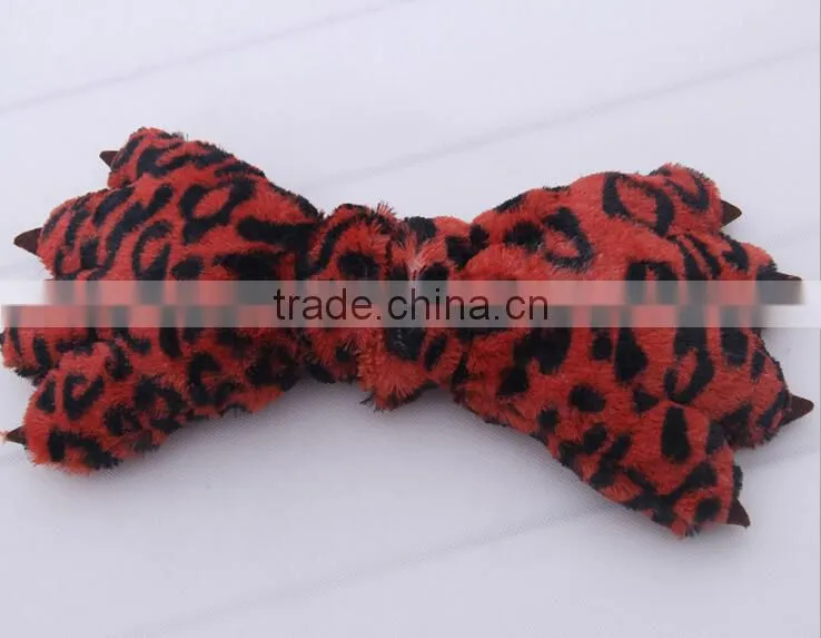 Lady Leopard bear's paw winter glove for cosplay