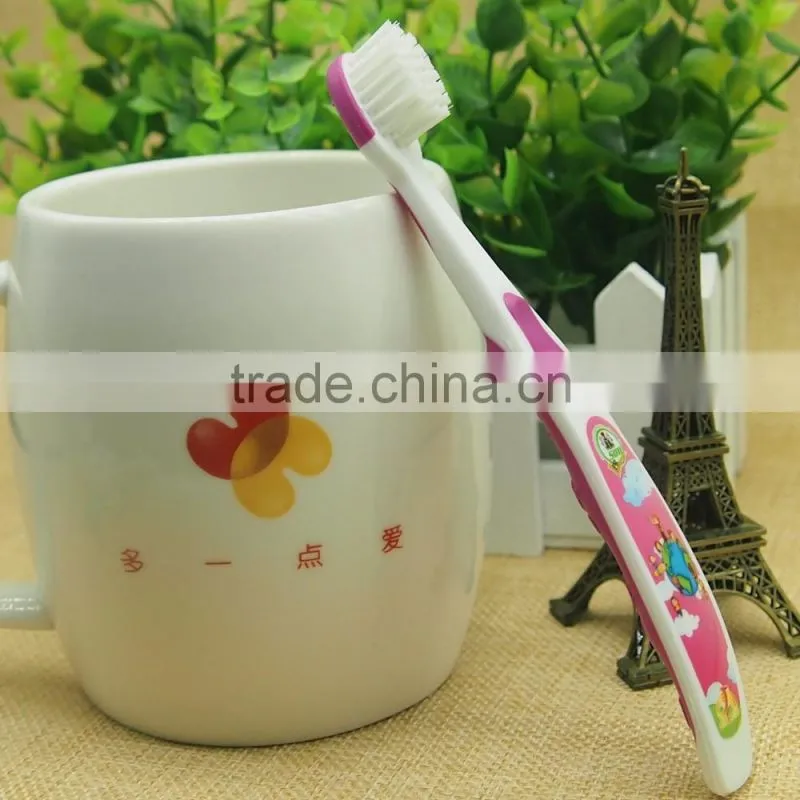 the latest design of child toothbrun Csh in 2016 toothbrush manufacturer in China