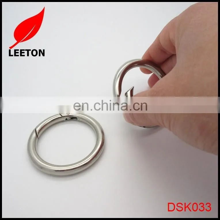 Factory supply zinc alloy strong round carabiner hook