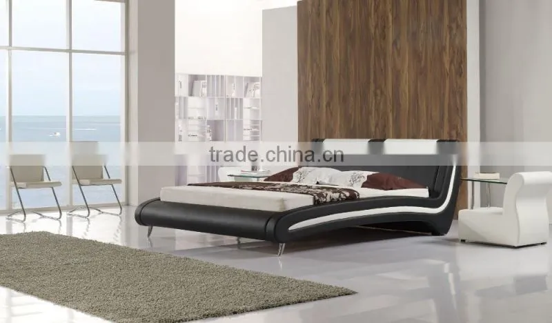 2016 hot sale Modern leather bed with crystal and button