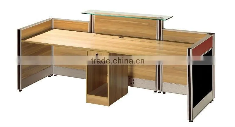 Glass and wooden reception table T8