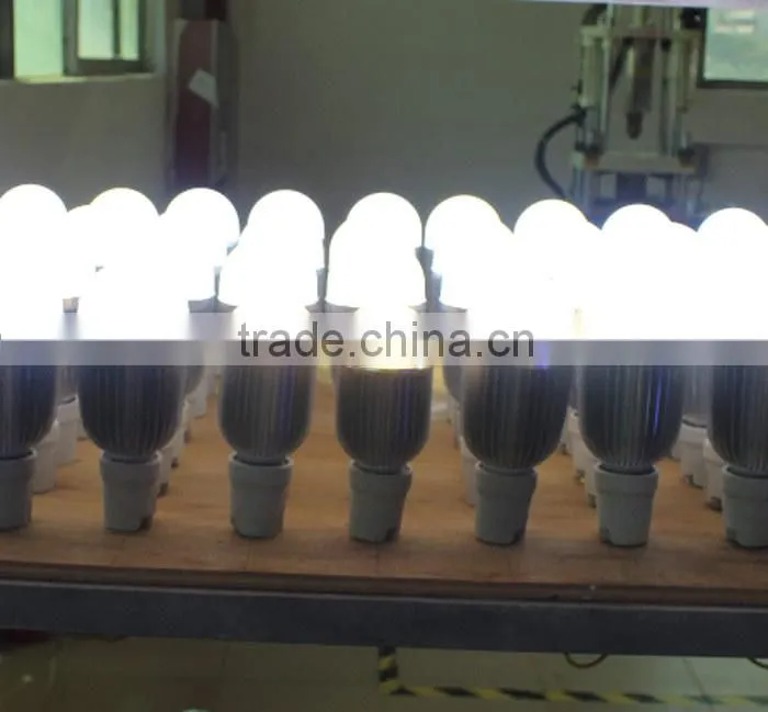 7w/8w/9w/10W energy saving led bulb light emergency rechargeable led bulb