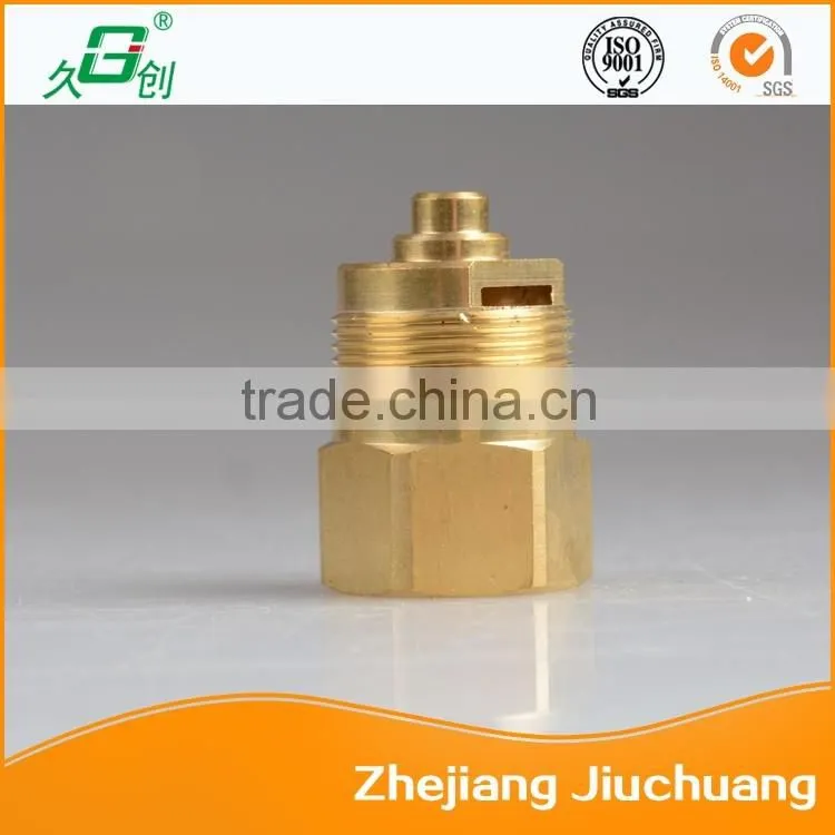 Brass fitting outlet connector in decompressor fittings