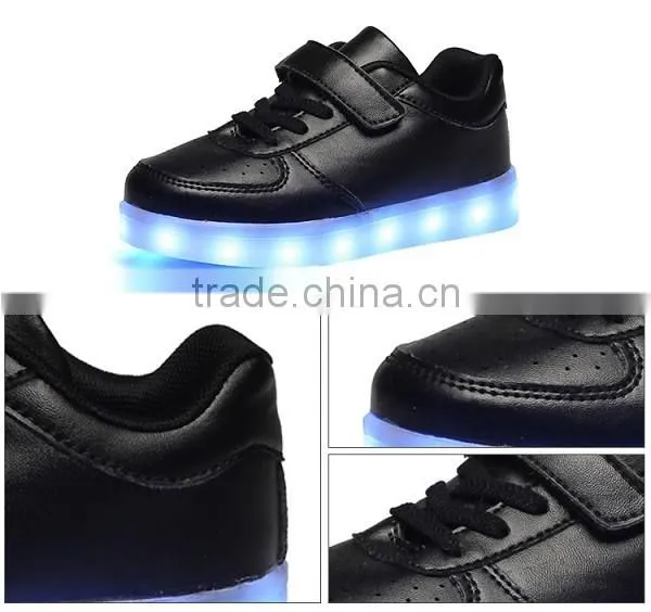 2016 Hot Selling wholesale Buckle Strap Kids Shoes Kids Light Up Shoes