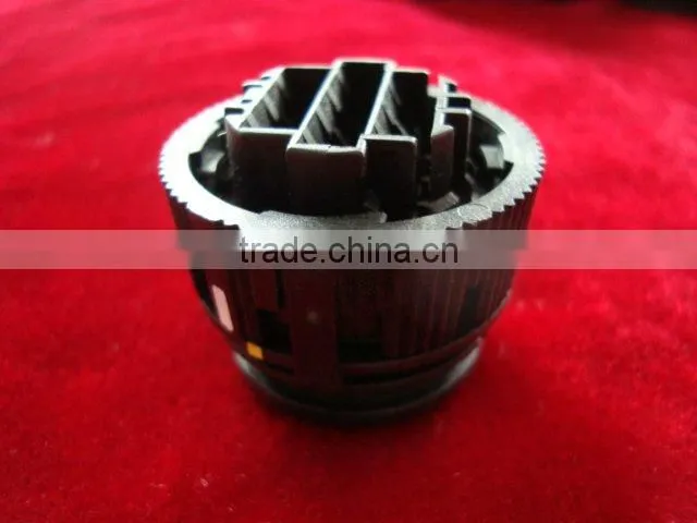 Socket Connector