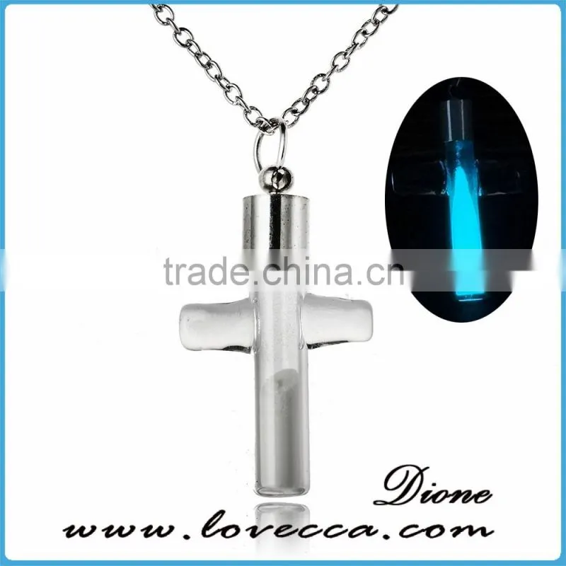 Latest Design Jewelry unique luminous cross necklace glow in dark