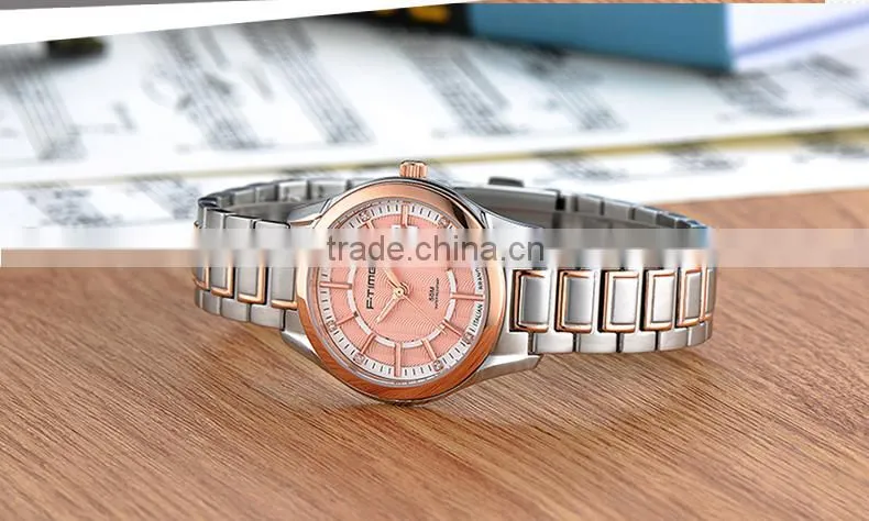 Gold Stainless Steel Jewelry Dial Date Watch 50m Water Resistant