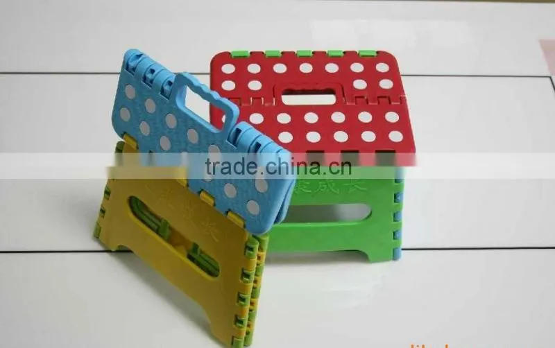 cheap small folding plastic chairs