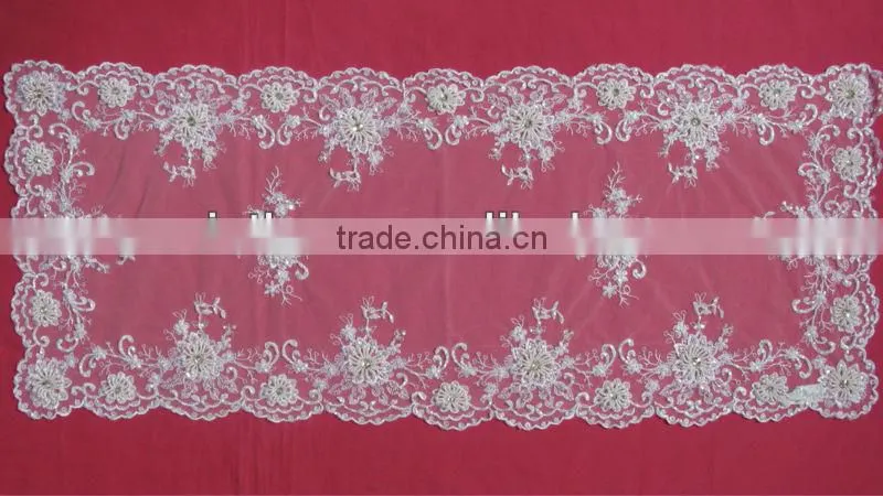 Guangzhou Soft White Wedding Tablecloth With Pearls Beads Manufacture