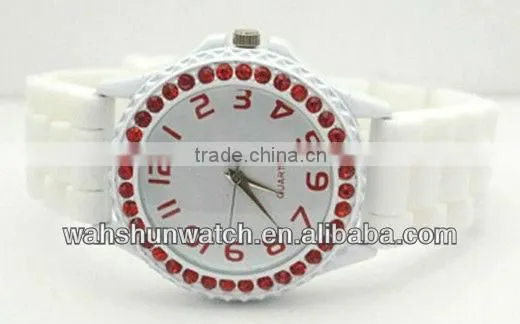 Trend design lady's fake diamond watch in dongguan