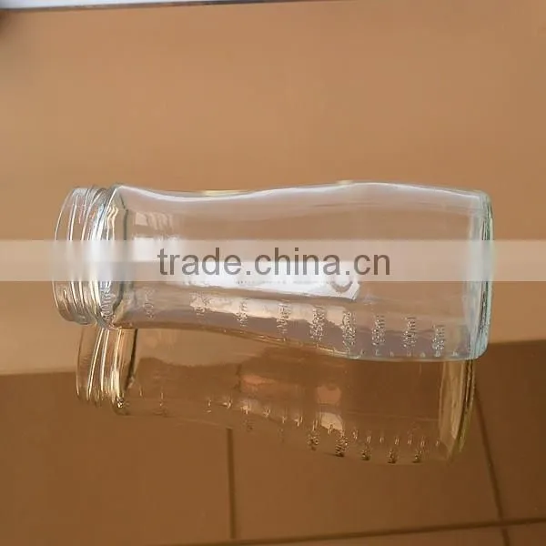 Barware glass cocktail shaker with plastic lid