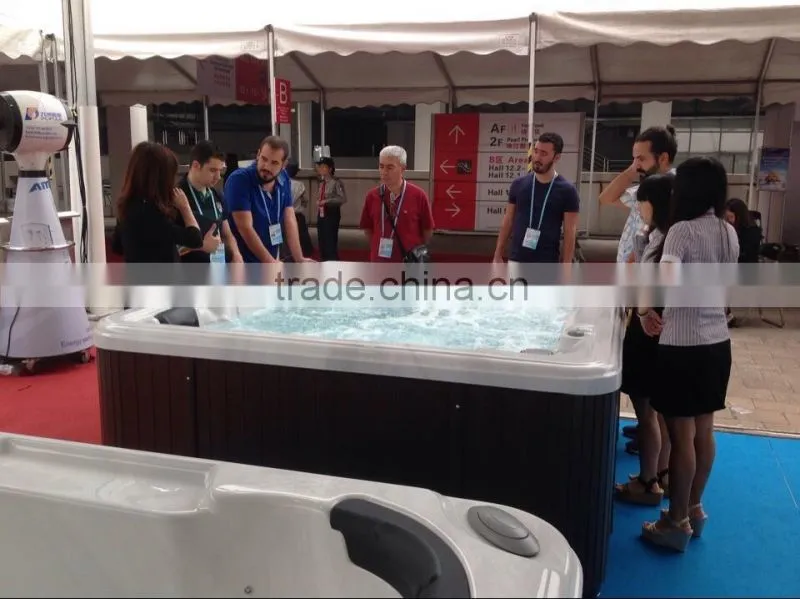 Hydrotherapy spa.massage bathtub outdoor bathroom pool spa