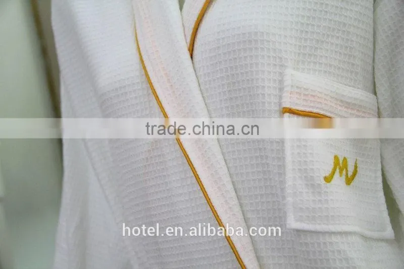 Chinese Products Waffle Bath Robe With Embroidery Logo