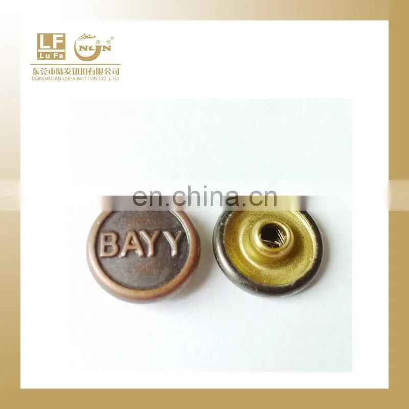 pyramided rivet studs for leather belt