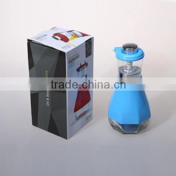 hot sale 0.5L glass measuring oil bottle with straw