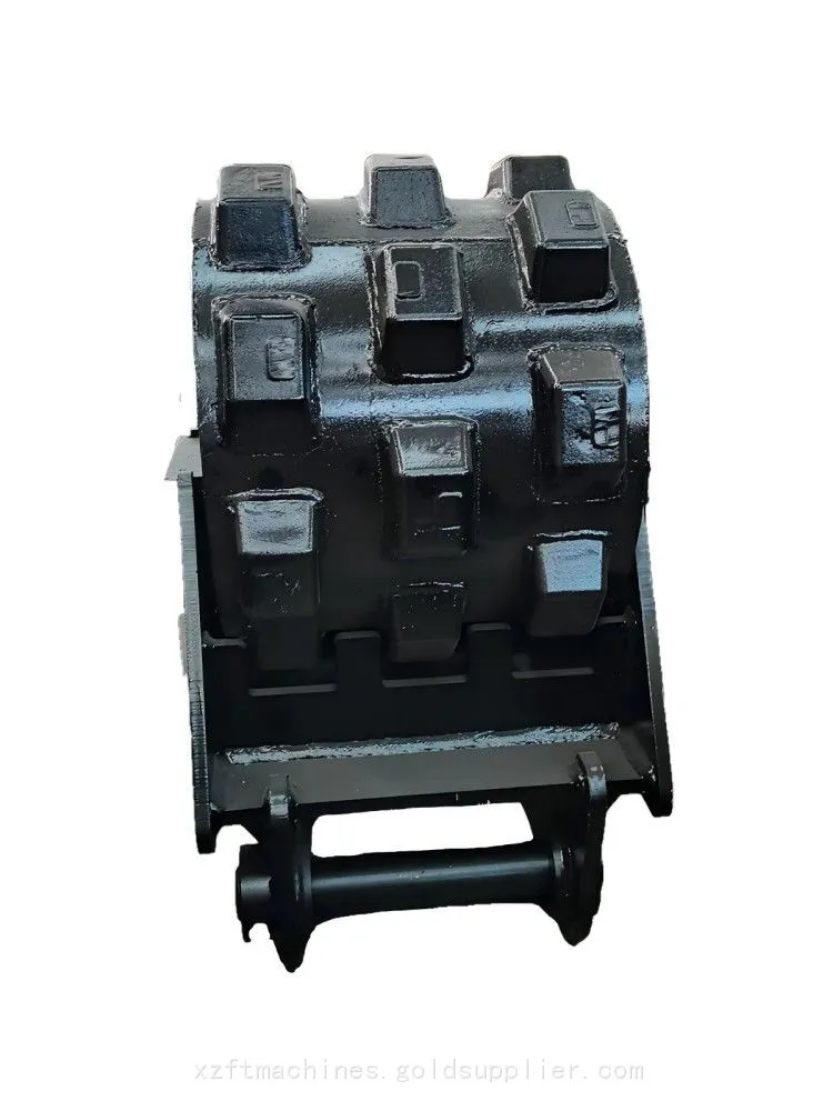8T compactor wheel 4.jpg