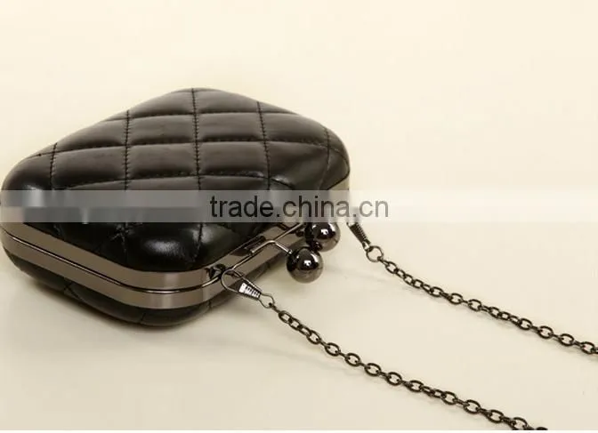 Simple casual small box bag for evening party
