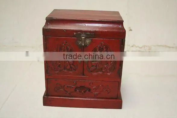 chinese antique red storage box
