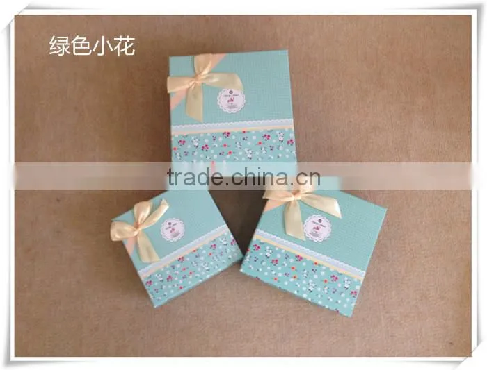 Square gift box gift birthday gift box of chocolates in the box