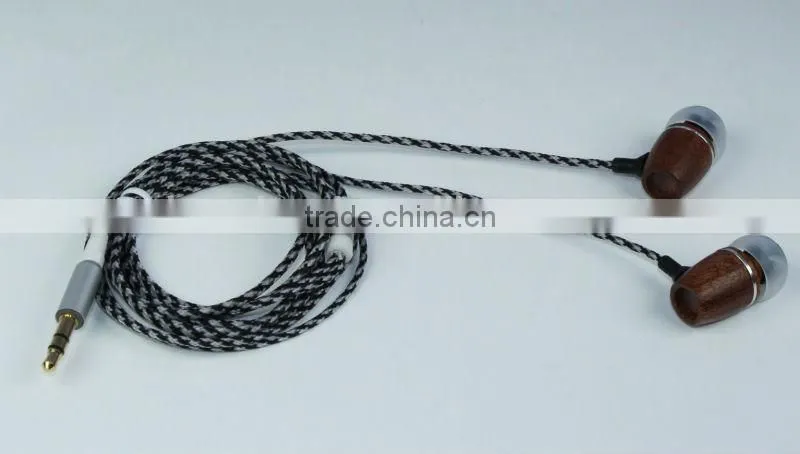 2014 hot selling stereo cheap wood earphone from Shenzhen headphone factory