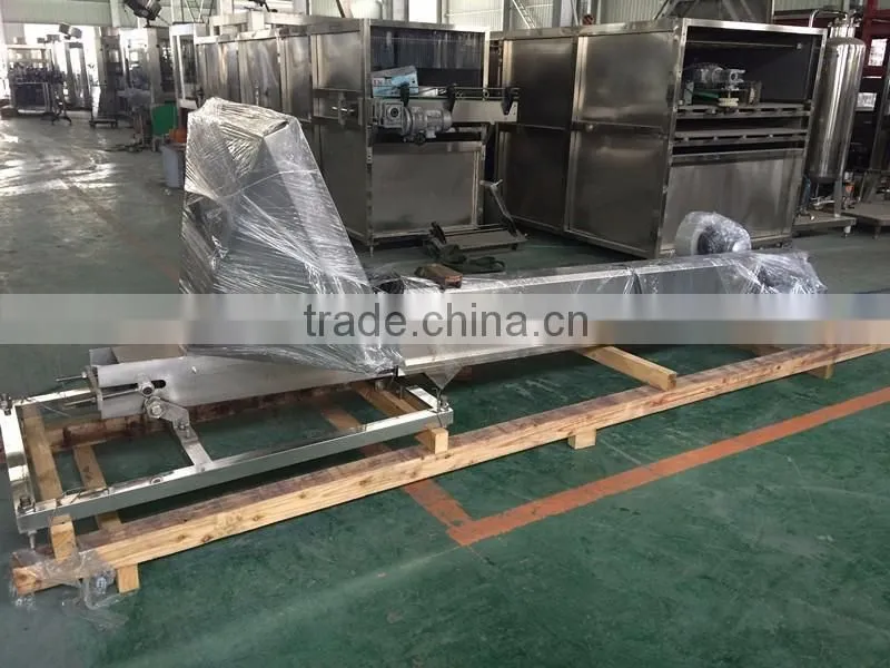 water bottle filling capping and labeling machine