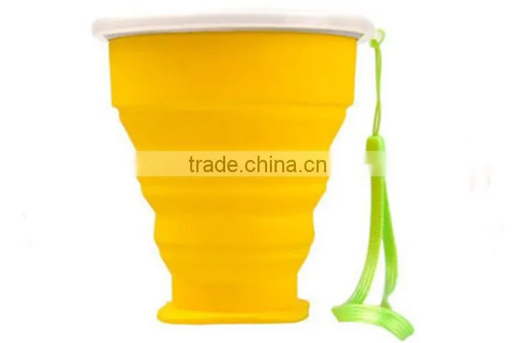 Soft food grade silicone folding drinking cup, silicone custom design collapsible cup with lid