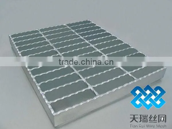hot-dipped gal steel frame lattice footplate