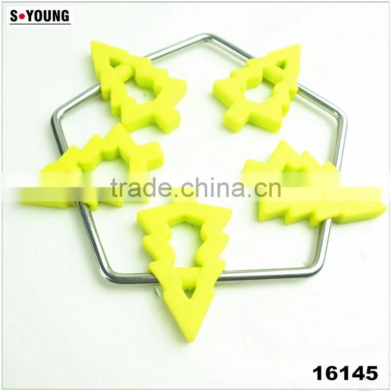 16145 christmas tree shape unti-skidding table silicone mat