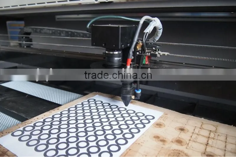 wool woven fabric laser cutting machine
