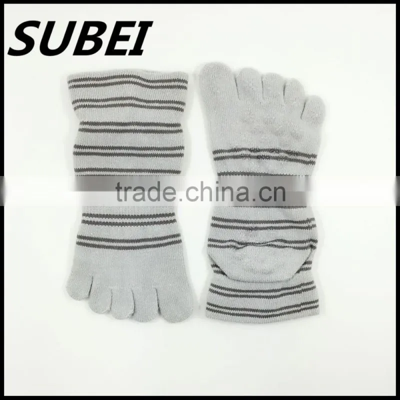 Five fingers and toes cotton non-slip yoga socks