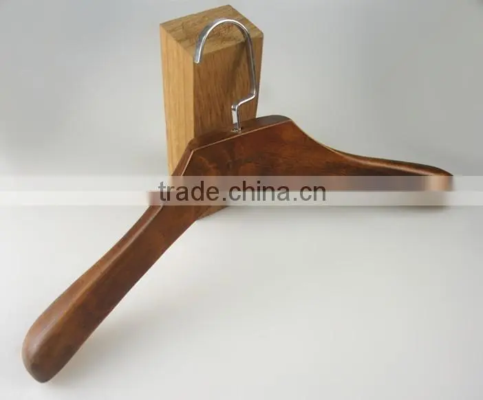 IMY-530 brown wooden coat hangers luxury