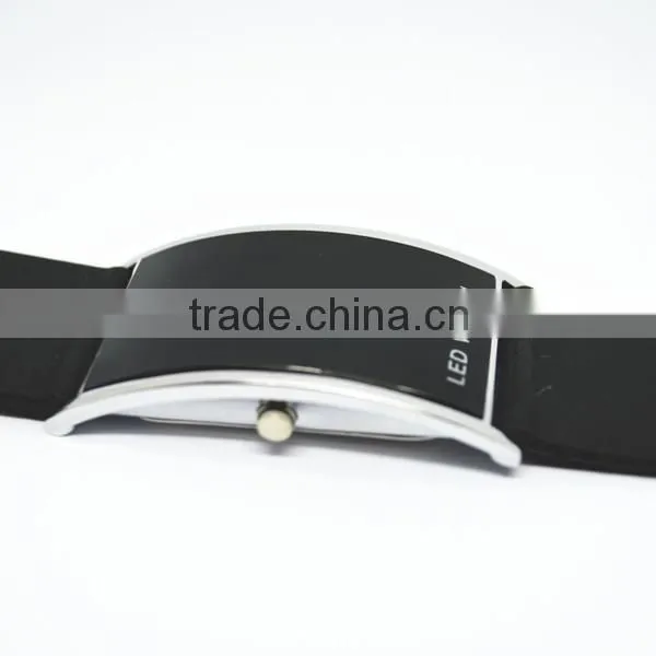 Cheap led watch 2014 made in China PU strap blue digital led lgith cheap led watch