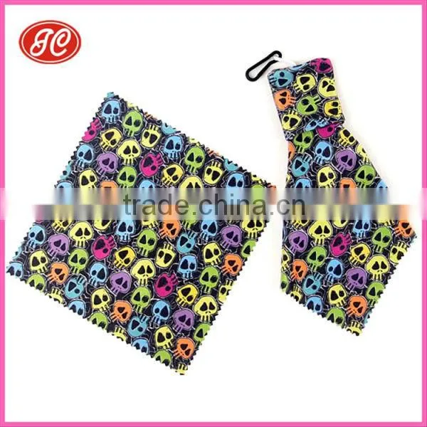 Microfiber cleaning keychain for eyeglasses