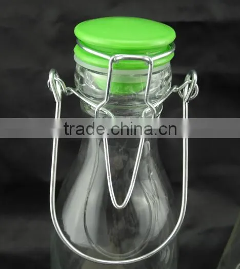 Tapered drink glass bottle with airtight lid