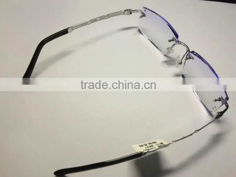 2016 Beautiful style diamond cut optical glasses 8837